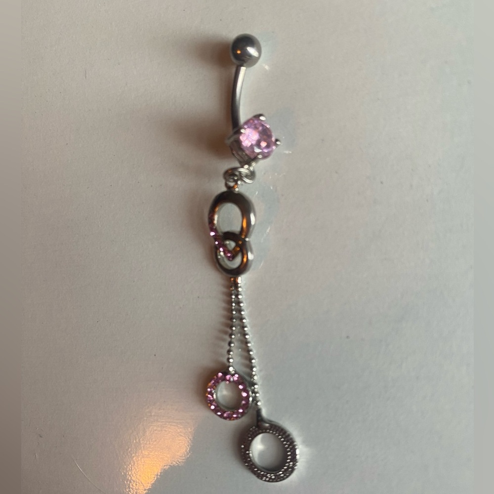 Pink dangle for navel